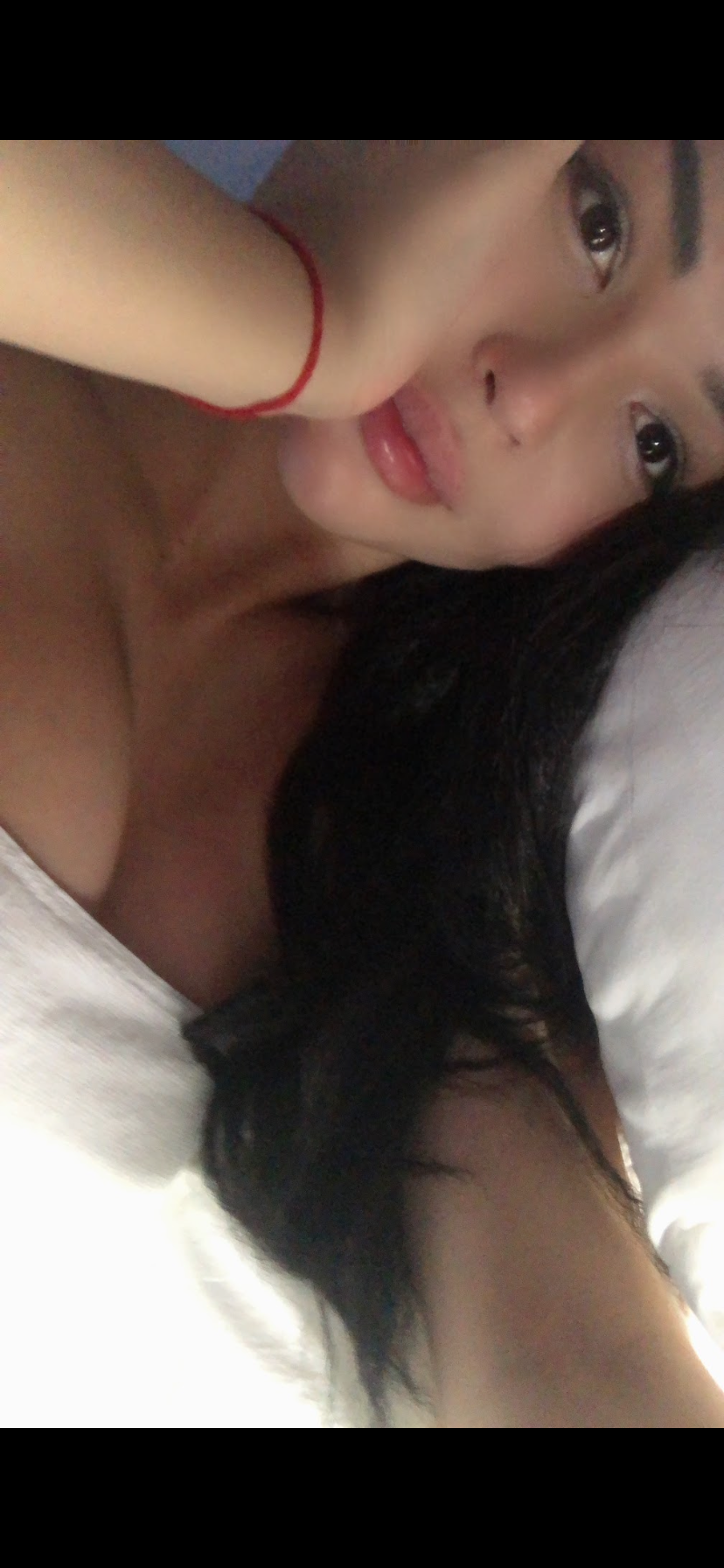 Dilyara, 28